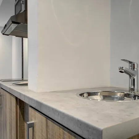 Caro Boutique San Ġwann