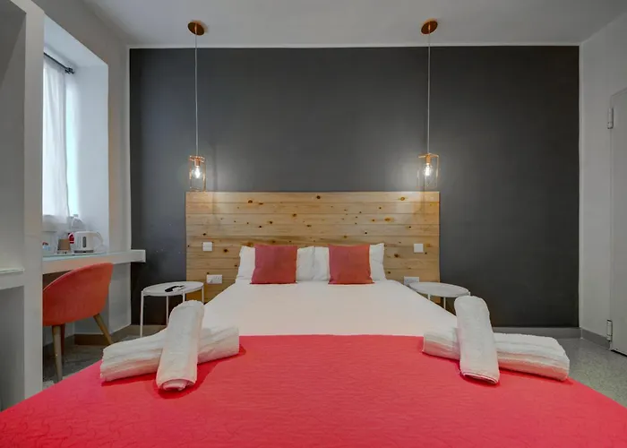 Πανσιόν Caro Boutique San Ġwann