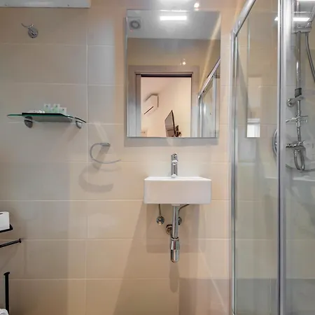 Caro Boutique Guest house San Gwann