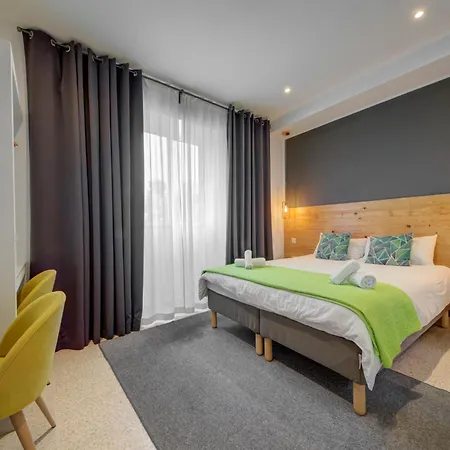 בית הארחה Caro Boutique 4*