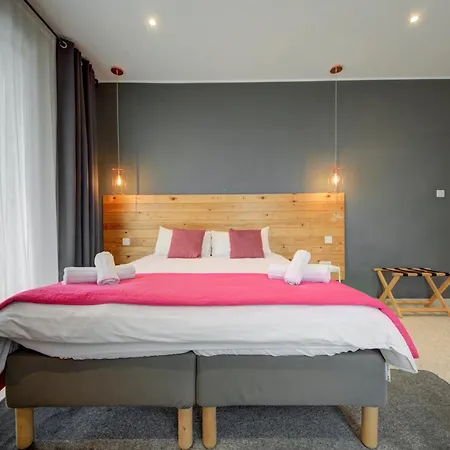 בית הארחה Caro Boutique 4*