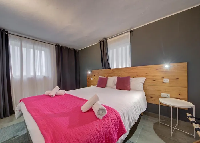 Konukevi Caro Boutique 4*