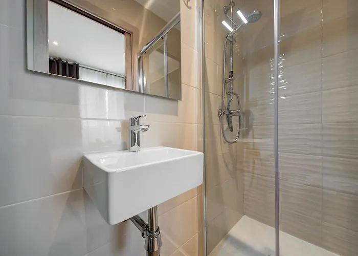 Caro Boutique Konukevi San Ġwann